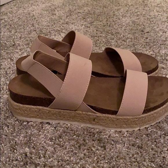 Madden Girl Sandal - Picture 2 of 5